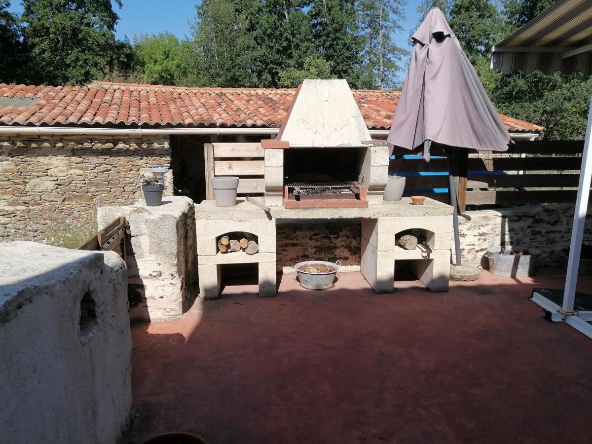 Chambres d'hôtes La Source Mareuil-sur-Lay Exterior foto